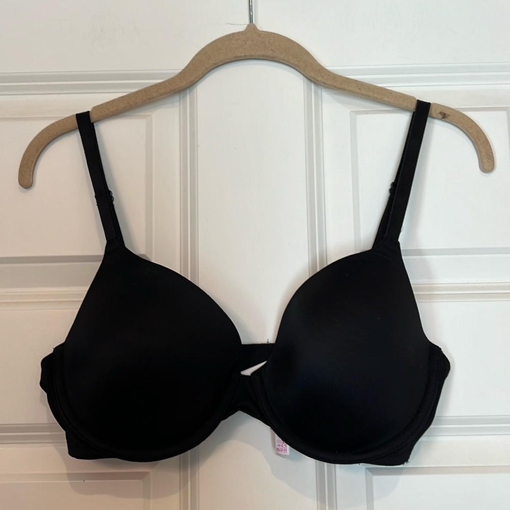 Hardly Worn Victoria’s Secret PINK Underwire Bra